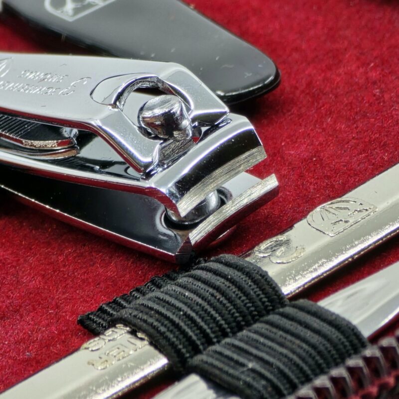 Kellermann 5851 MC N zestaw 16 narzędzi do manicure - bordowa eko-skóra - wysoka jakość stali - Kellermann - three swords